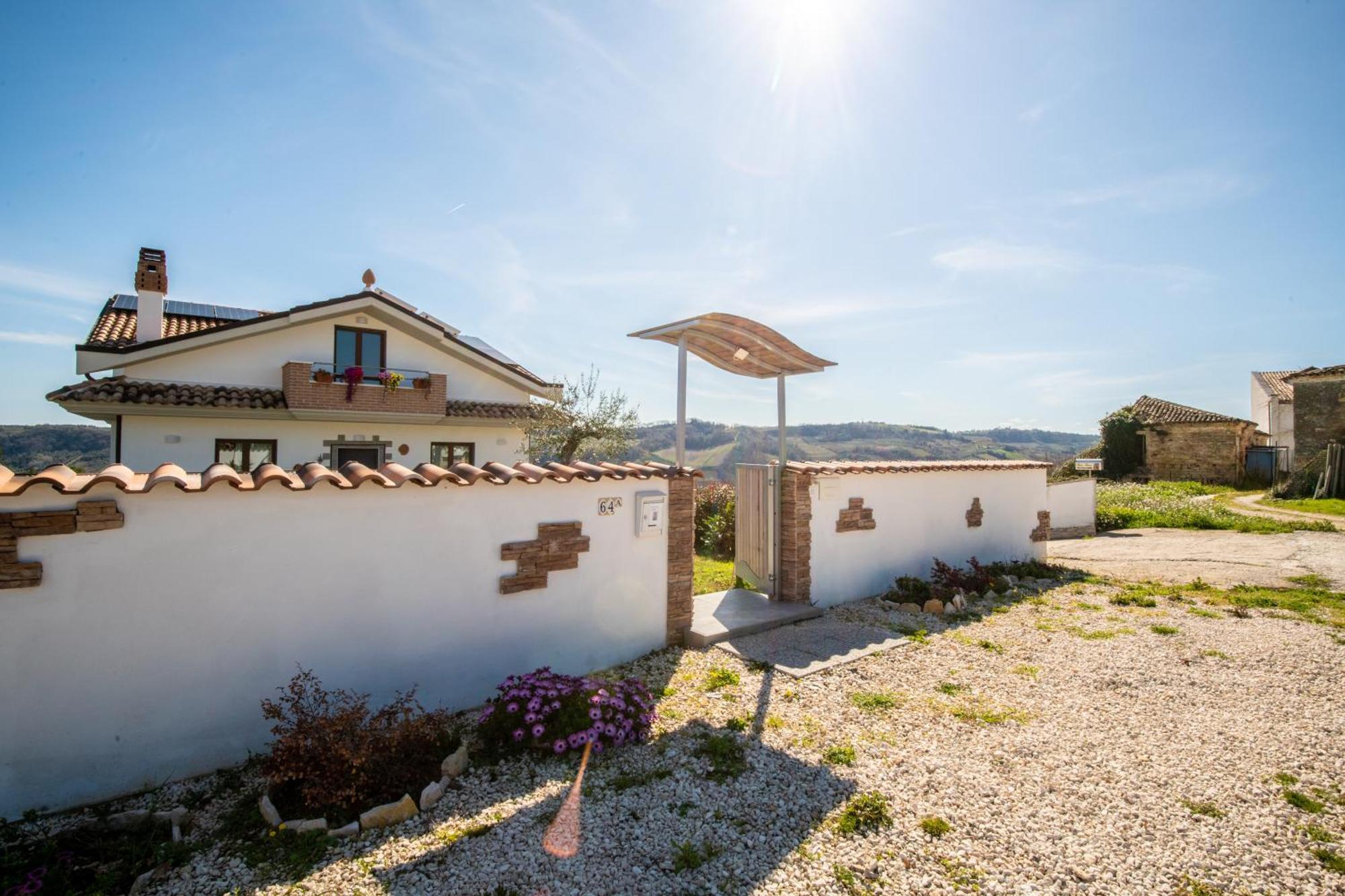 Villa Mastro Oleario 5 Dal Mare 30 Dai Monti Torrevecchia Teatina Bagian luar foto